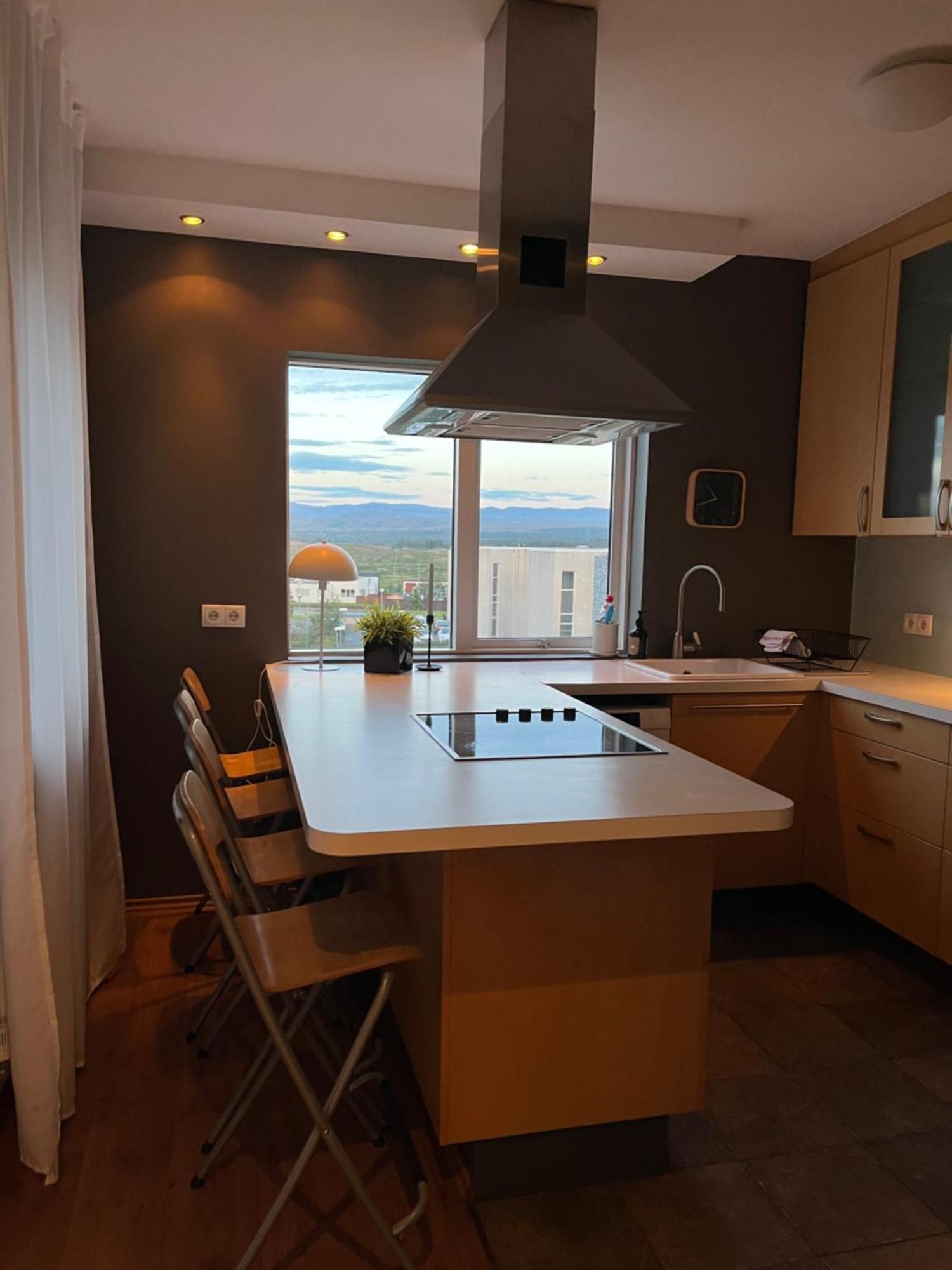 Eyjasol Apartments Reykjavík Exteriör bild